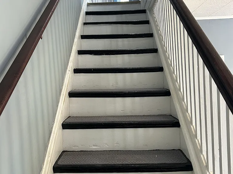 106 Center Ave — Photo 8