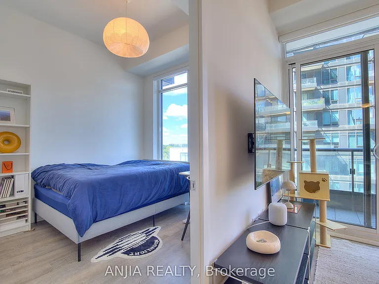 8868 Yonge St #701 — Photo 13