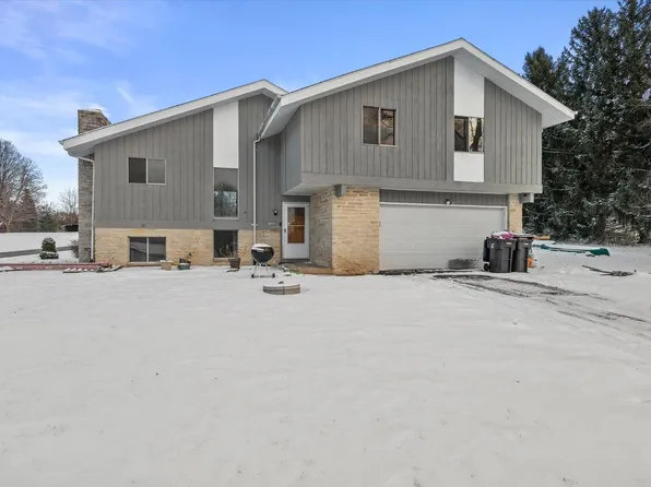 W277S8860 Lakeside DRIVE, Mukwonago, WI 53149