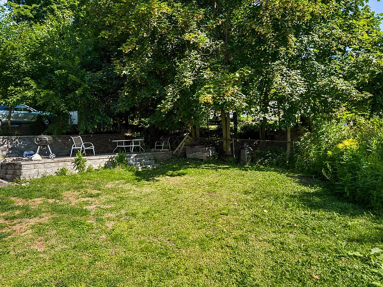 23 Pine St #1 — Photo 13