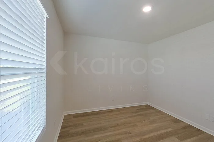 104 Overstreet Way — Photo 11