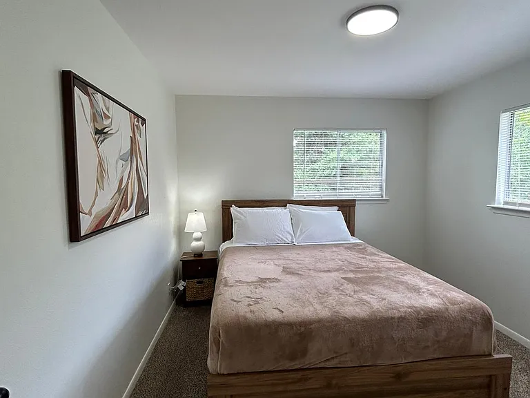 2509 White Oak Ln — Photo 18