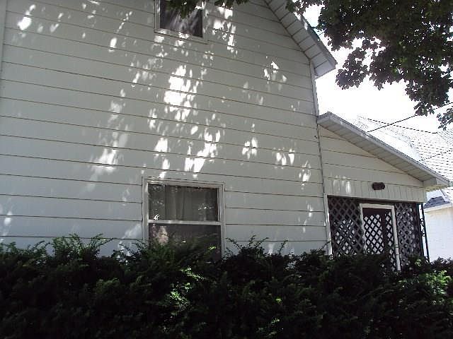 1st image of 512 N Walnut St
