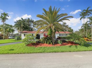 9860 SW 122nd St, Miami, FL 33176