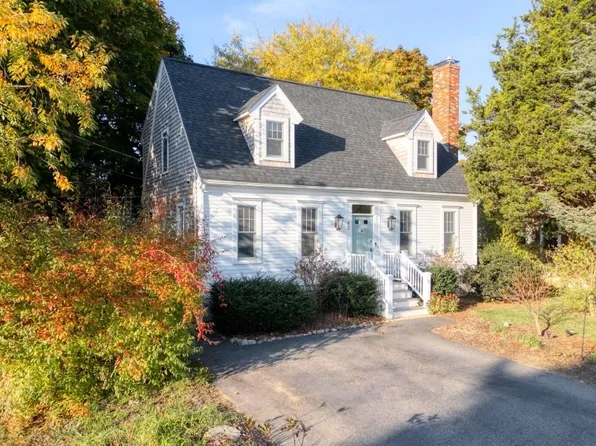 43 Pownal St, Marshfield, MA 02050