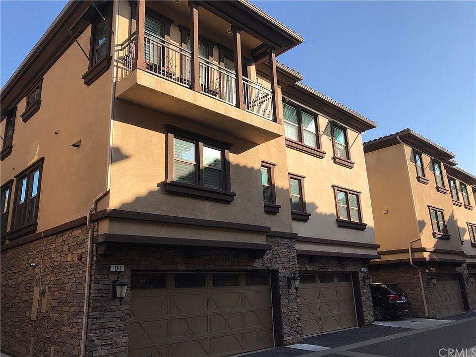 1st image of 656 W Huntington Dr #D-1