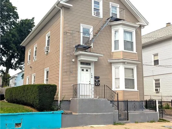 123 Laban St, Providence, RI 02909