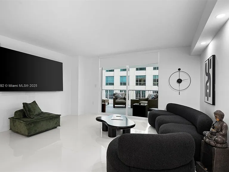 1200 Brickell Bay Dr #2812 — Photo 24