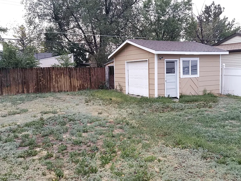 509 Rose Dr — Photo 16