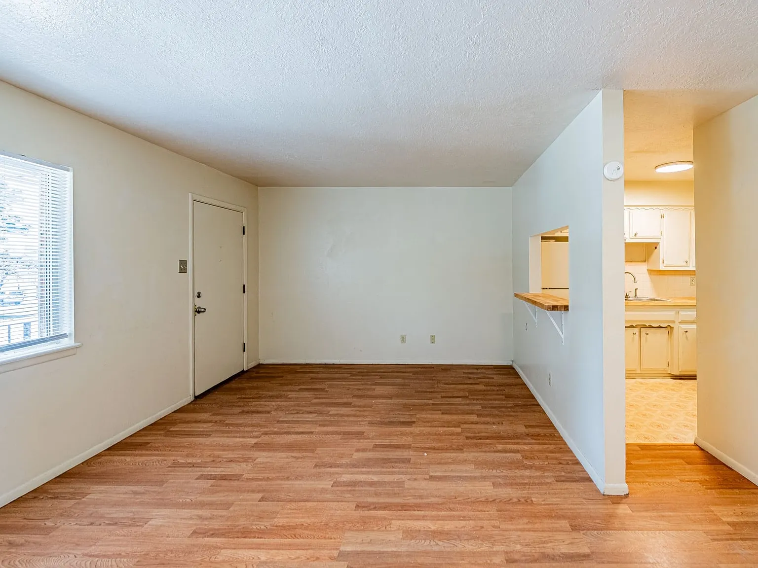 1 bed, 775 sqft, $1,000 — Photo 4