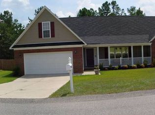 1030 Bramblegate Rd, Hope Mills, NC 28348