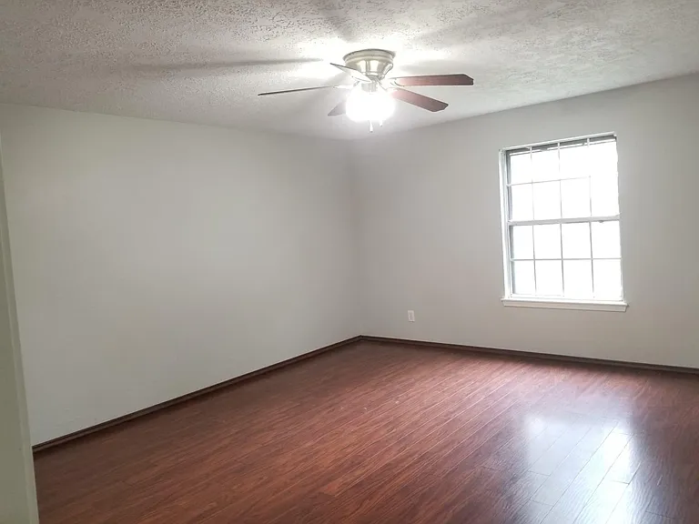 3911 Brightwood Dr — Photo 20