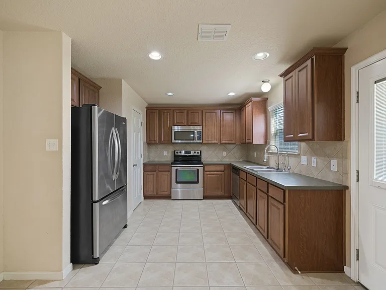 10318 Pinehurst Run — Photo 10