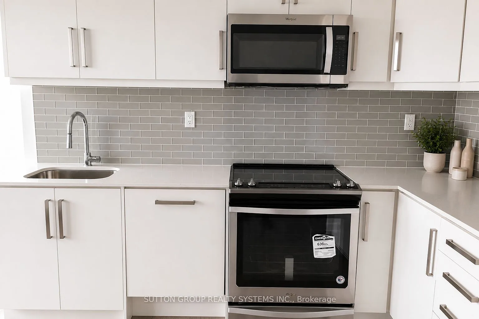 2 bed, $2,900 — Photo 4