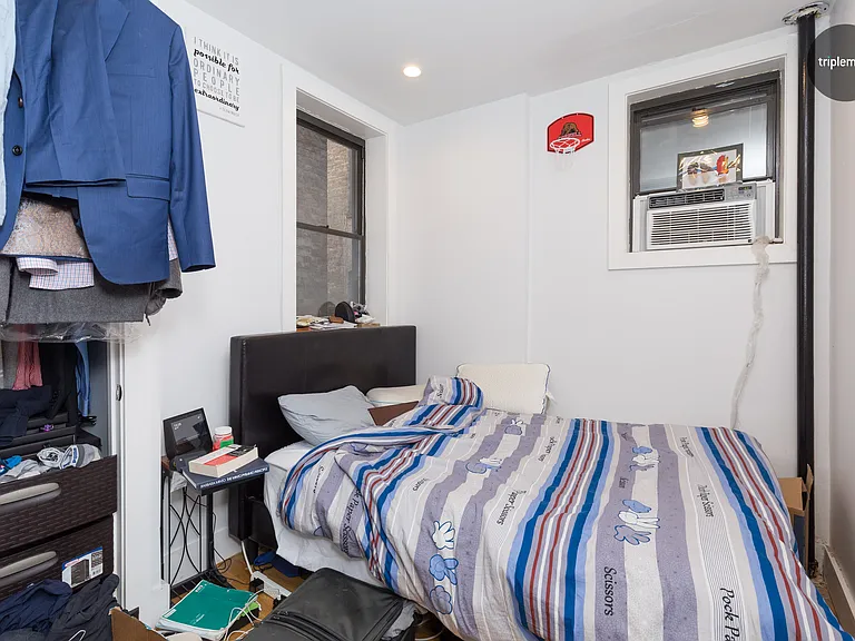 228 E 27th St #5C — Photo 12