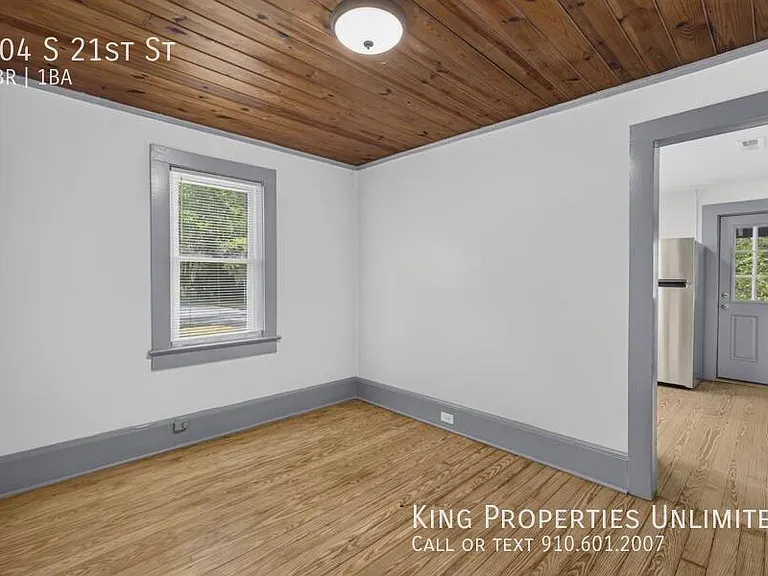 104 S 21st St — Photo 12
