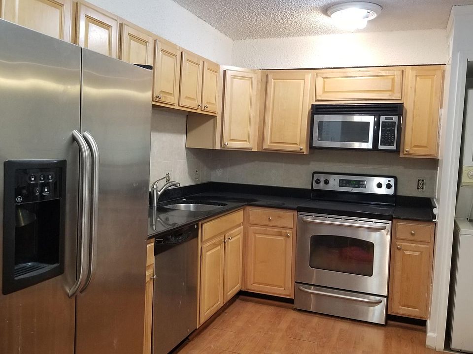 Updated Kitchen includes washer/dryer and new microwave