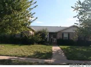 1050 Indian Creek Dr, O Fallon, IL 62269