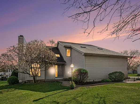 14770 Fairfield Dr, Granger, IN 46530