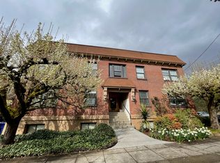 2949 SE Yamhill St APT 7, Portland, OR 97214