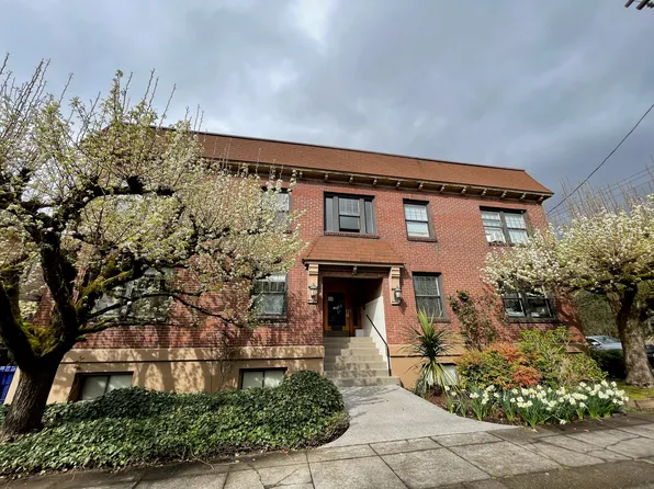 2949 SE Yamhill St APT 7, Portland, OR 97214
