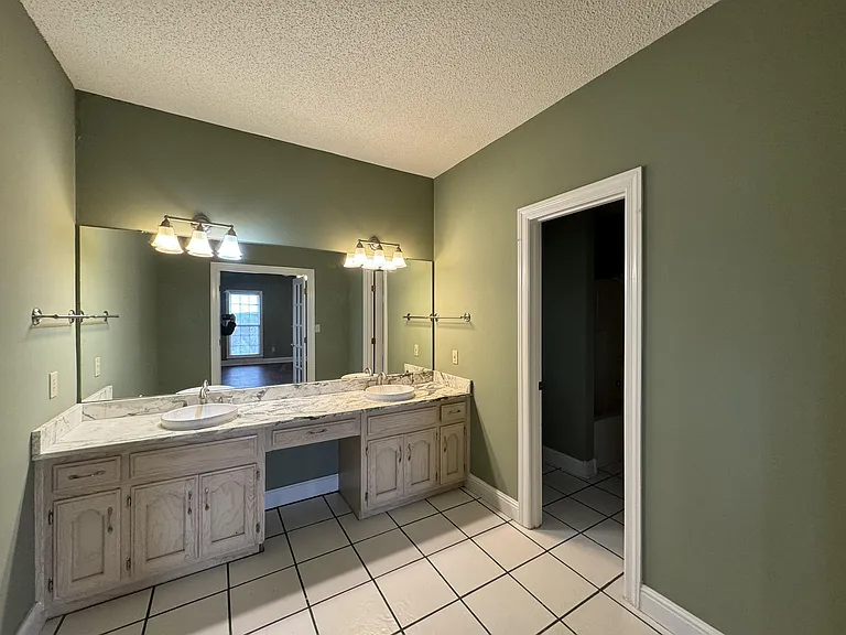 7595 Foxfire Dr SE — Photo 27
