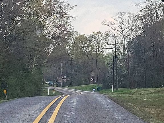 4th image of 307 Daingerfield St