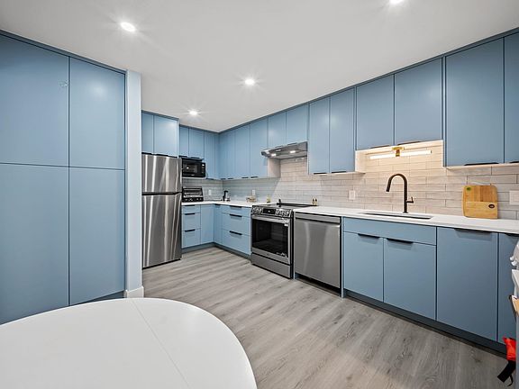 4th image of 16016 82nd Ave #55