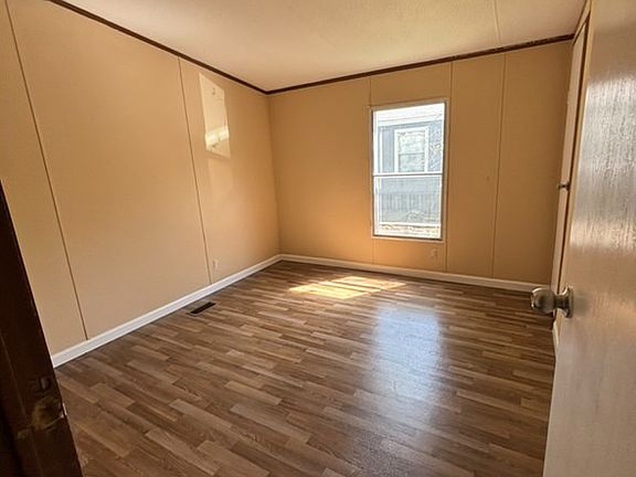5th image of 125 Park Ln