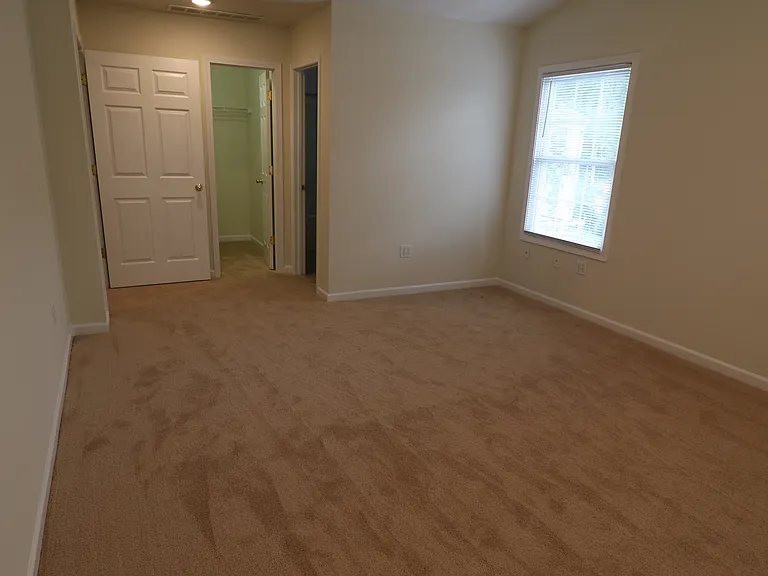 305 S Clifton Ave — Photo 22