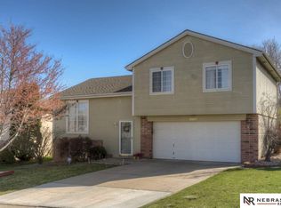 6603 N 111th St, Omaha, NE 68164