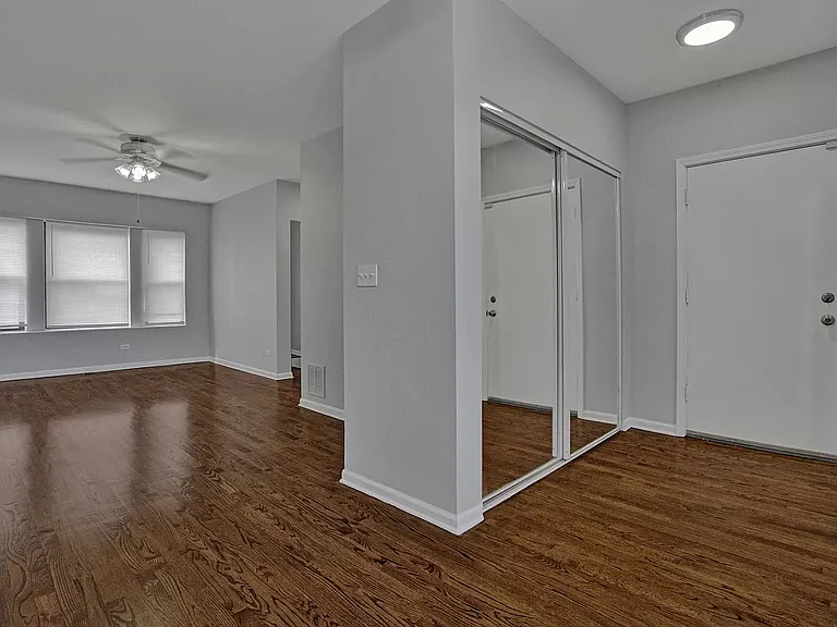 6211 S Woodlawn Ave #D — Photo 12