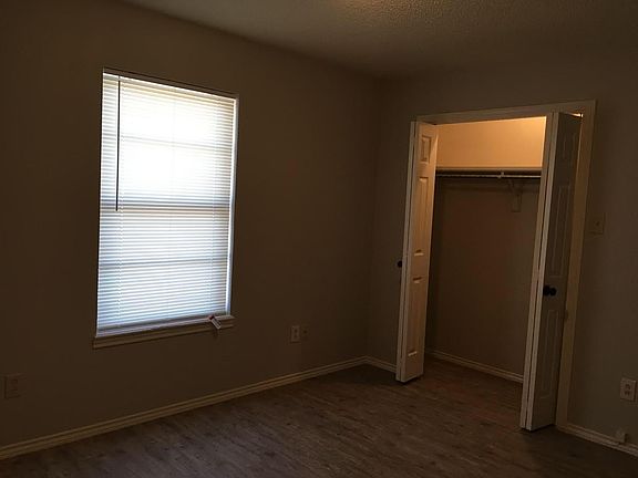 4th image of 5021 62nd St APT B