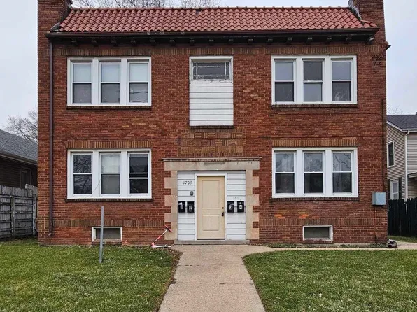 1709 Kishwaukee St, Rockford, IL 61104