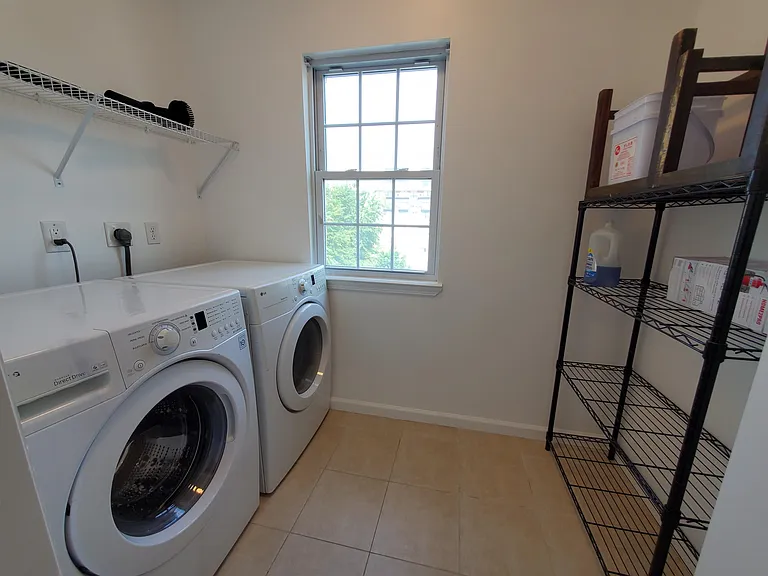 10 Mechanic St #2 — Photo 7