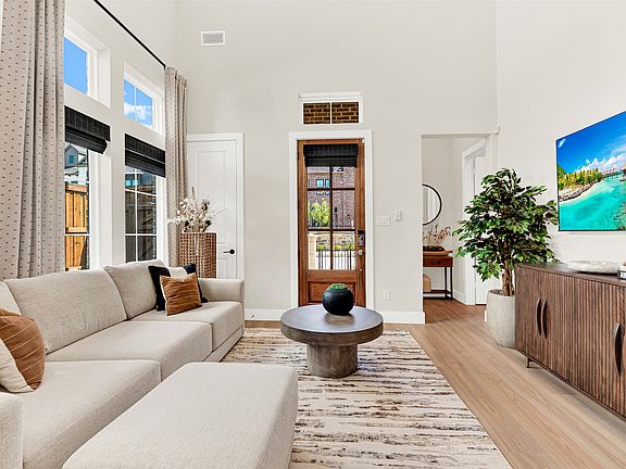 4th image of 11965 Dahlia Bay Dr
