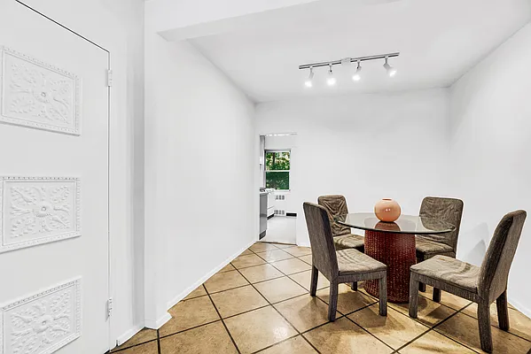 Sold by Douglas Elliman | media 14