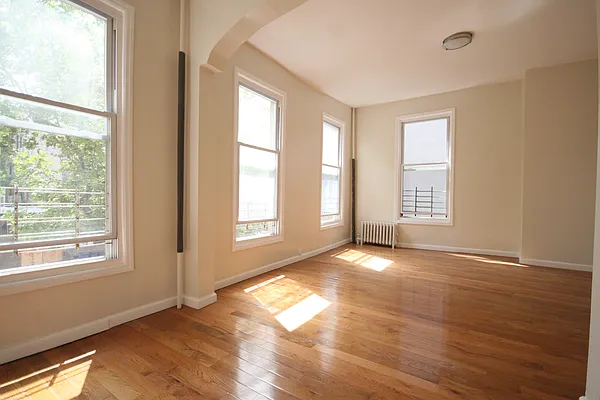 Rented by Rental Solutions Inc | media 11