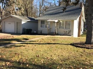 912 Wilmot Ave, Twin Lakes, WI 53181