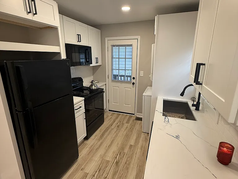2239 Carey Dr SE — Photo 5