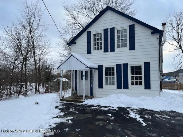 105 Cauterskill Avenue, Catskill, NY 12414