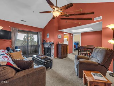 7065 N 2200 W APT 2E, Park City, UT, 84098