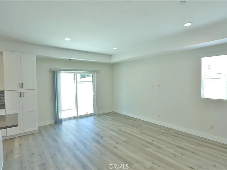 7524 Purdy Ave — Photo 11