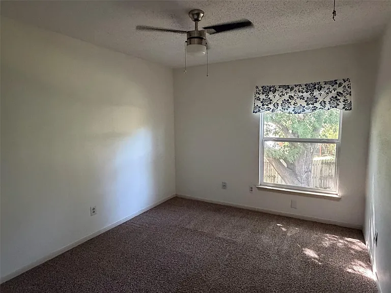 7771 Springville Dr — Photo 13