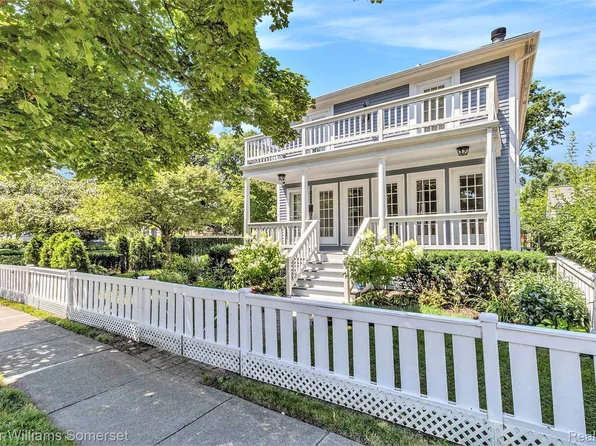 1088 S Bates St, Birmingham, MI 48009