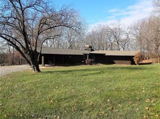 320 N Ridge Ave, Liberty, MO 64068