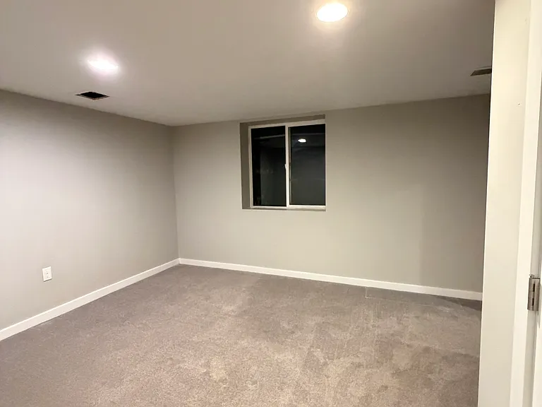 3927 Martha St — Photo 10