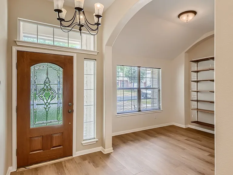 116 Copperwood Loop — Photo 4
