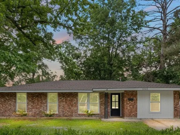 2063 Columbus Cir, Leesville, LA 71446