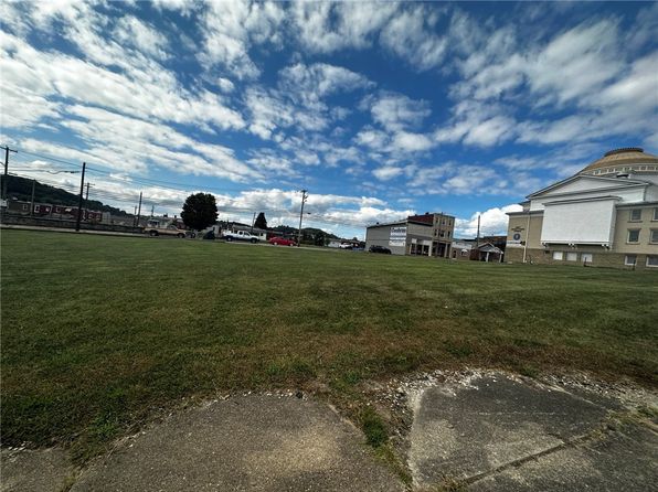 1-4 S 4th St, Jeannette, PA 15644